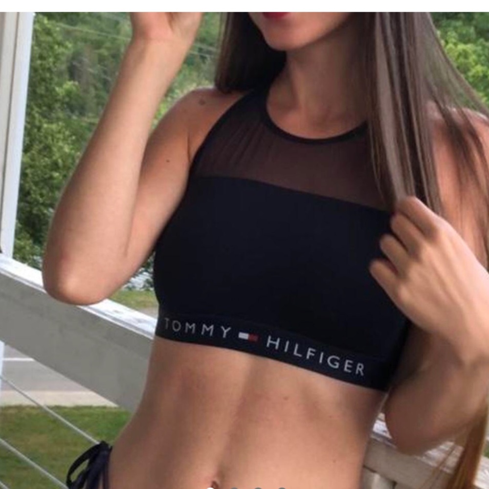 Tommy Hilfiger top brallete